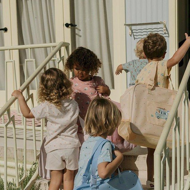 BOLSO DE PLAYA CON REJILLA ANTIARENA ·COOL DINOS· - Happy Moments Baby