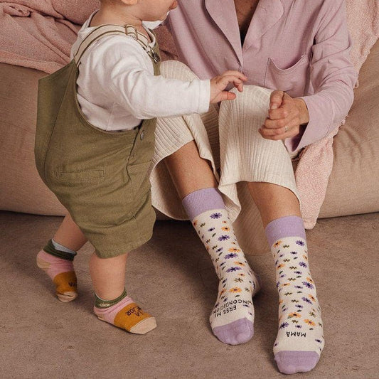 CALCETINES UO ·MAMÁ ERES MI INCONDICIONAL· - Happy Moments Baby