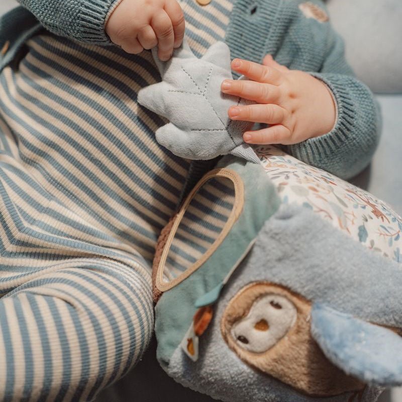 CUBO BLANDITO SENSORIAL DE ACTIVIDADES LITTLE DUTCH ·FOREST FRIENDS· - Happy Moments Baby