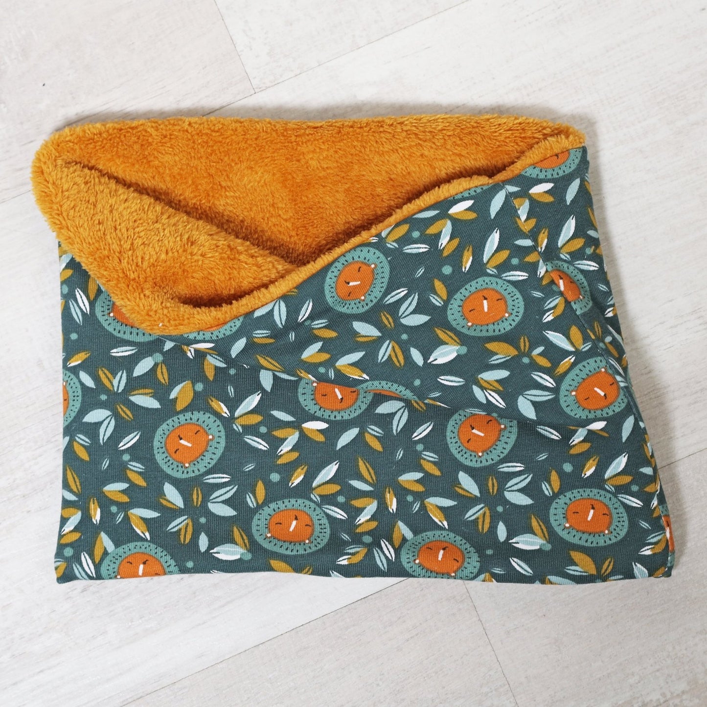 CUELLO INFANTIL CÁLIDO ·LIONS· - Happy Moments Baby