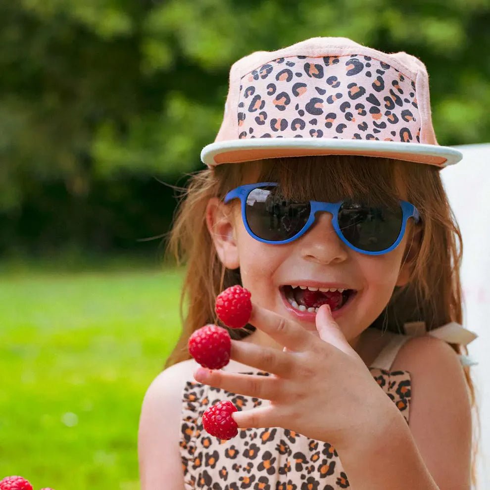 GAFAS FLEXIBLES DE PROTECCIÓN SOLAR (2 - 4 AÑOS) ·WAZZ BLUE INTENSE· - Happy Moments Baby