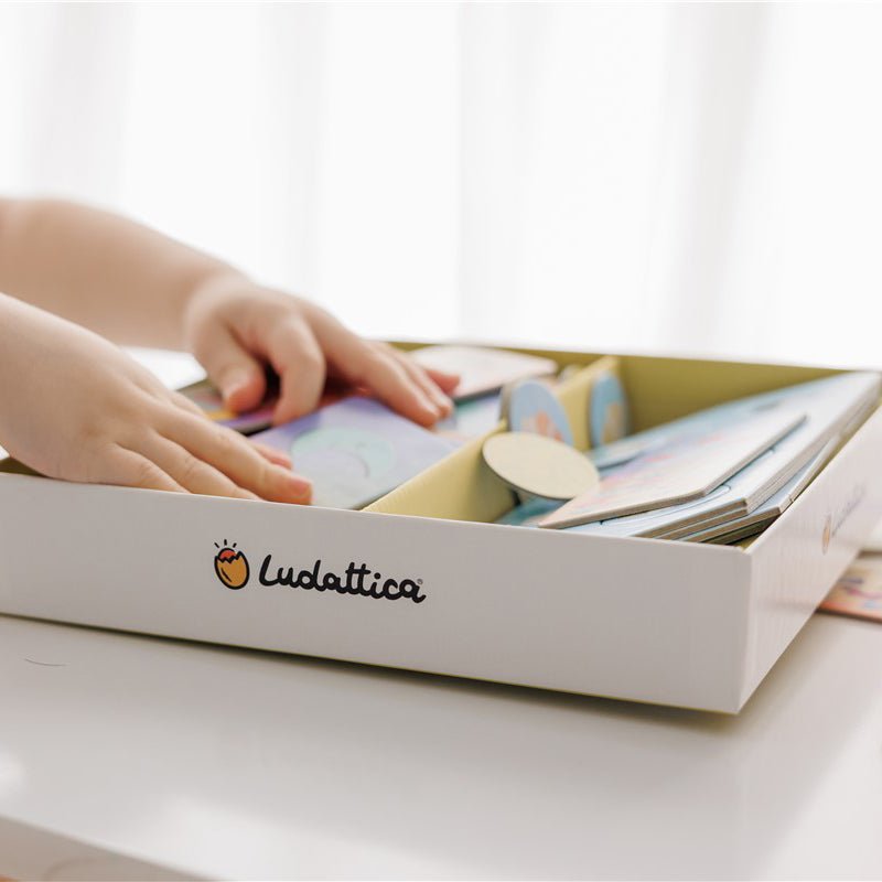 JUEGO EDUCATIVO LUDATTICA ·RISKY DOMINO UNICORNIOS· - Happy Moments Baby