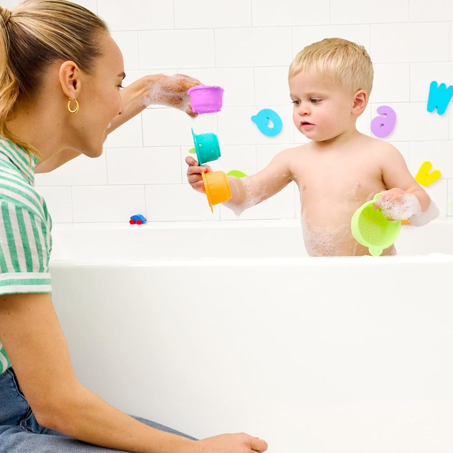 JUGUETE DE BAÑO ·COLADORES TAZAS APILABLES· - Happy Moments Baby