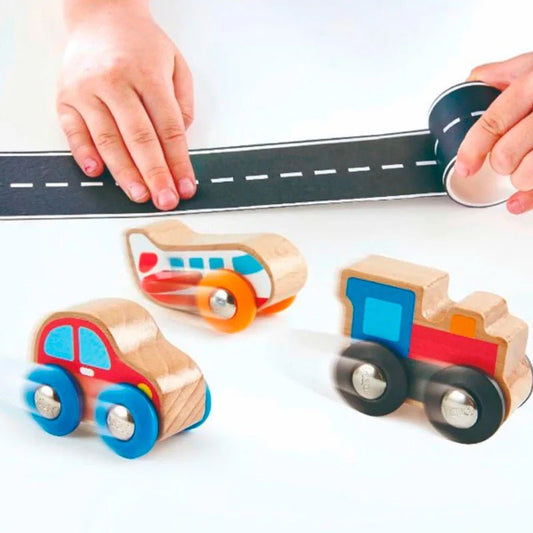 JUGUETE DE MADERA HAPE ·MINI COCHE CON CARRETERA· - Happy Moments Baby