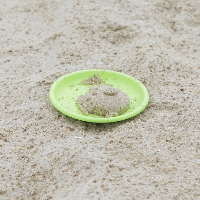 JUGUETE DE PLAYA HAPE ·SANDY CHEF - SET DE COCINA PARA ARENA· - Happy Moments Baby