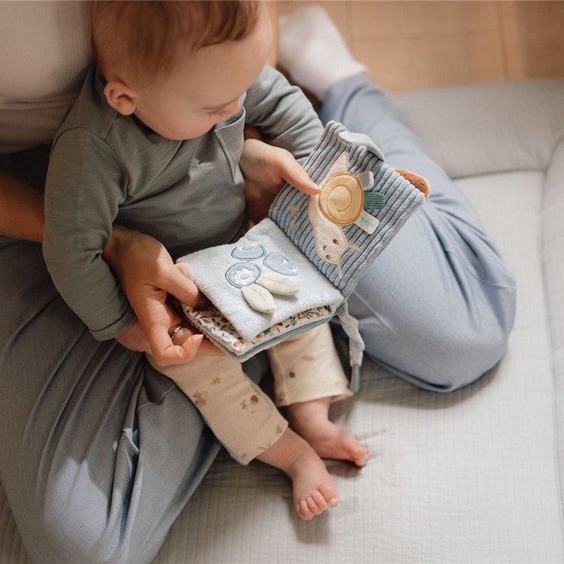 JUGUETE DE TELA LITTLE DUTCH ·LIBRITO BLANDO ACTIVIDADES FOREST FRIENDS· - Happy Moments Baby