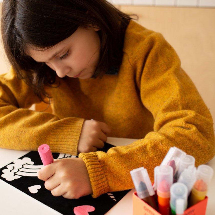 LÁMINAS DE TERCIOPELO PARA COLOREAR ·UNICORNIO· - Happy Moments Baby