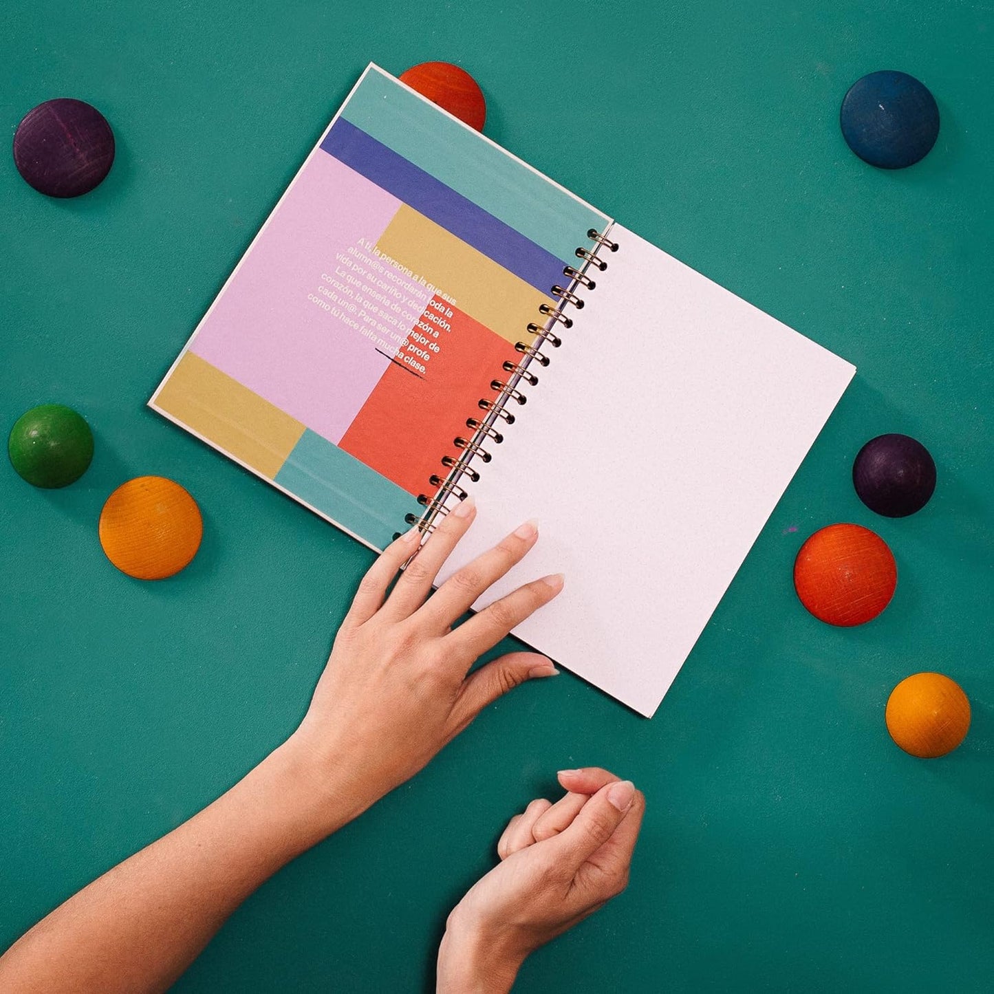 LIBRETA UO ·PROFE: EL TRABAJO MÁS IMPORTANTE DEL MUNDO· - Happy Moments Baby