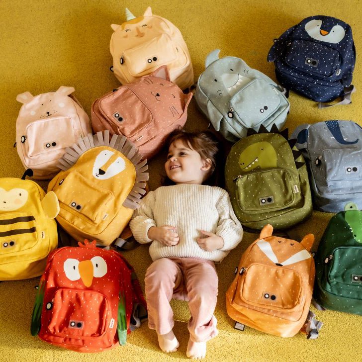 MOCHILA GRANDE INFANTIL TRIXIE ·LORO· - Happy Moments Baby