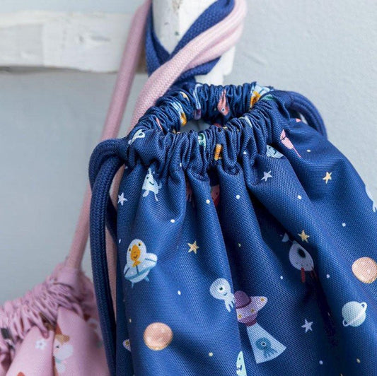 MOCHILA SACO IMPERMEABLE TUTETE ·THE MARTIANS· - Happy Moments Baby
