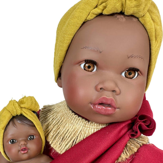 MUÑECA NINES D'ONIL ·ALIKA CON BEBÉ BURGUNDY 40CM· - Happy Moments Baby