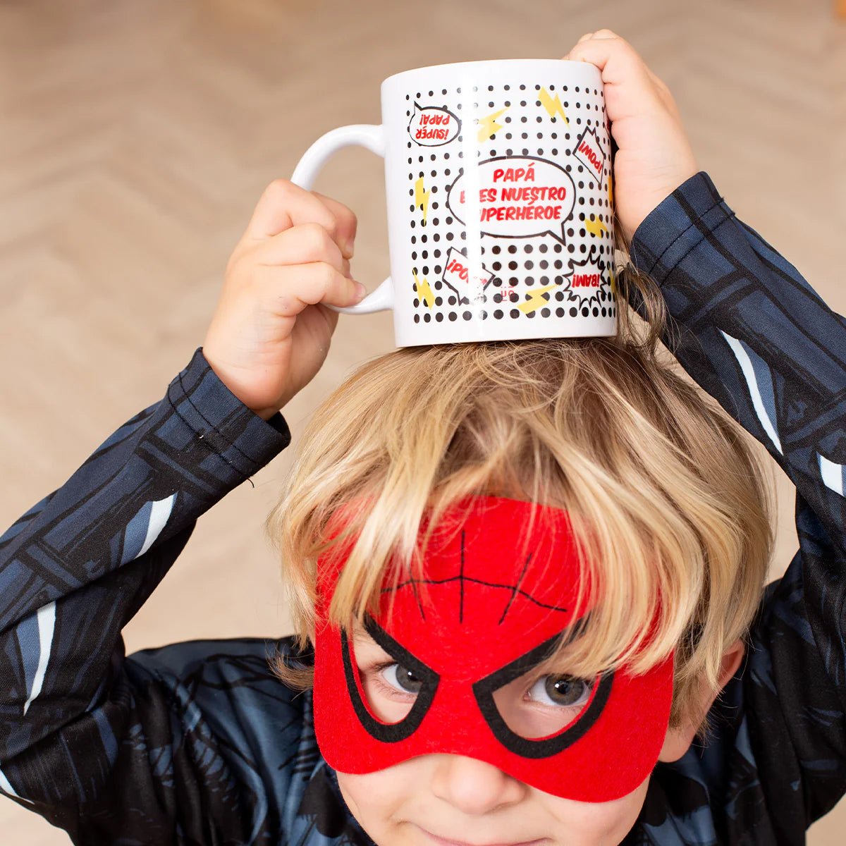 TAZA UO ·PAPÁ ERES NUESTRO SUPERHÉROE· - Happy Moments Baby