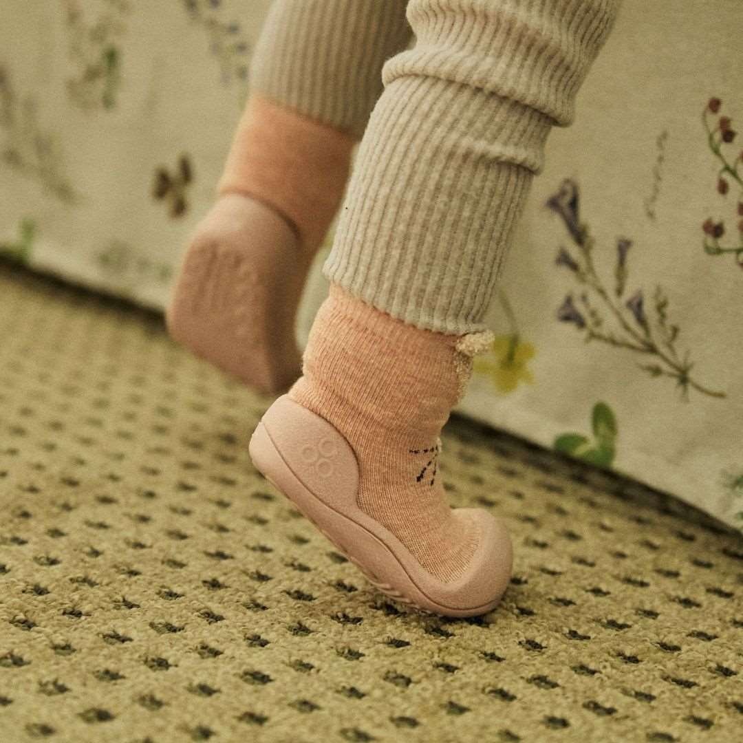 ATTIPAS CALZADO BEBÉ ·RABBIT PINK· - Happy Moments Baby