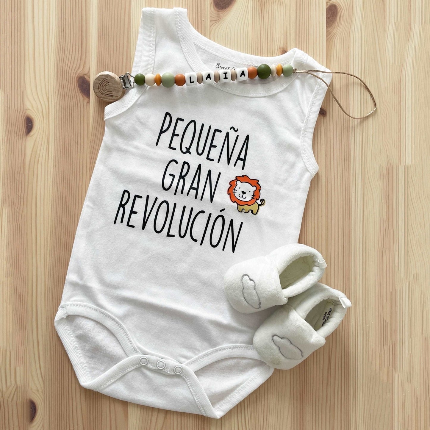 BODY PEQUEÑA REVOLUCIÓN - Happy Moments Baby