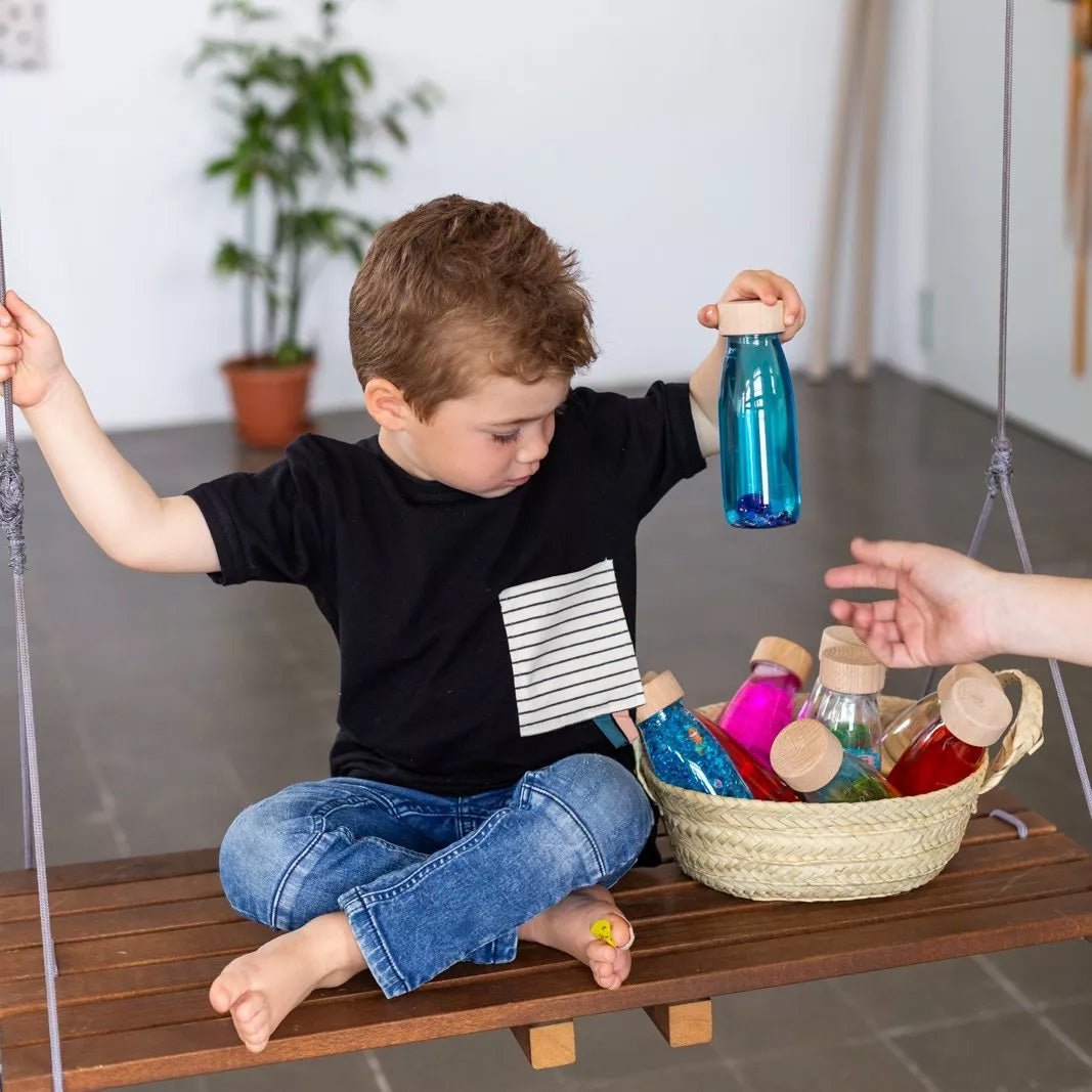 BOTELLA SENSORIAL PETIT BOUM ·BLUE· - Happy Moments Baby