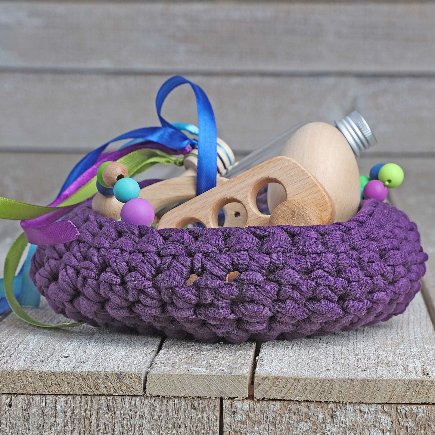CESTO DE LOS TESOROS - CESTO SENSORIAL ·MORADO· - Happy Moments Baby