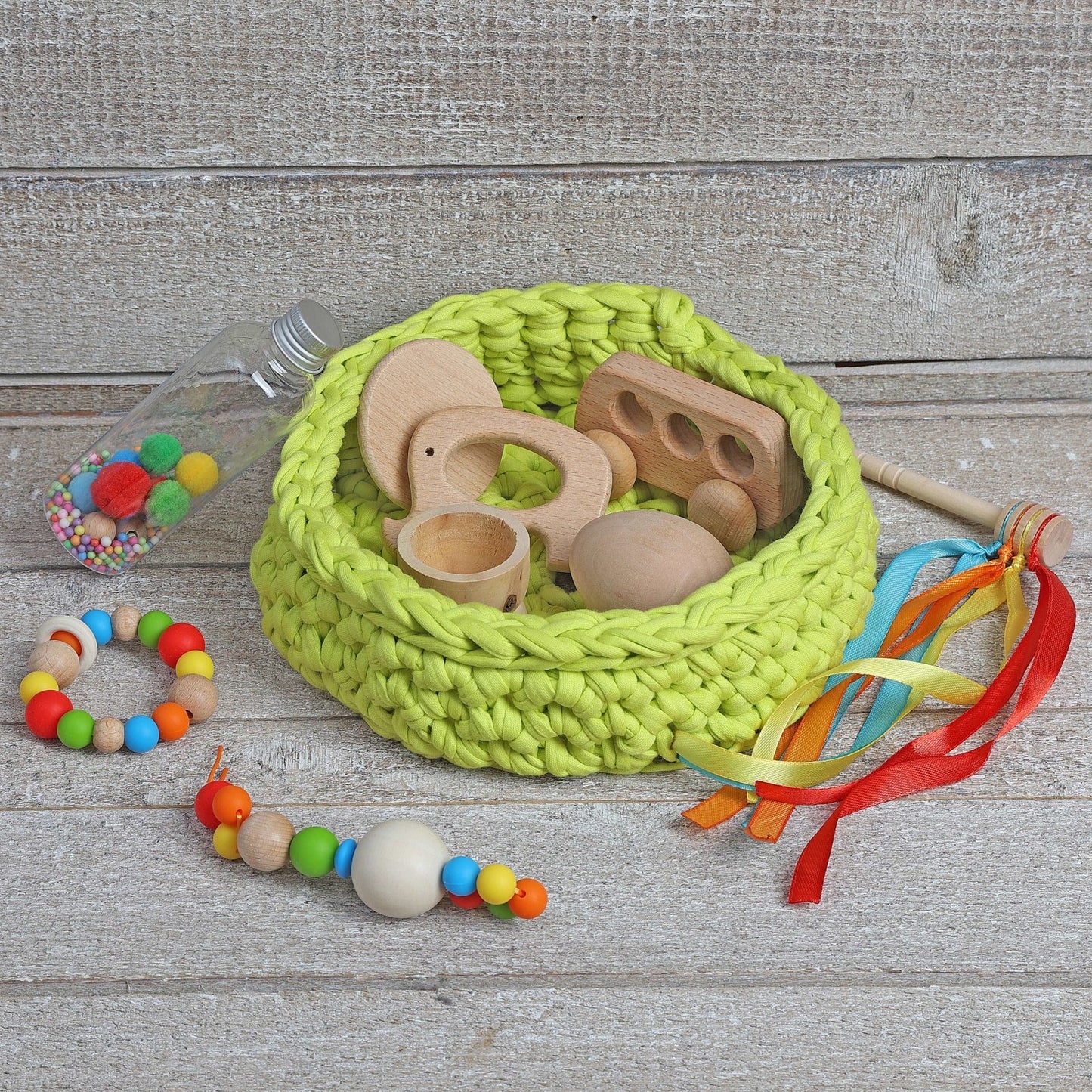 CESTO DE LOS TESOROS - CESTO SENSORIAL ·PISTACHO· - Happy Moments Baby