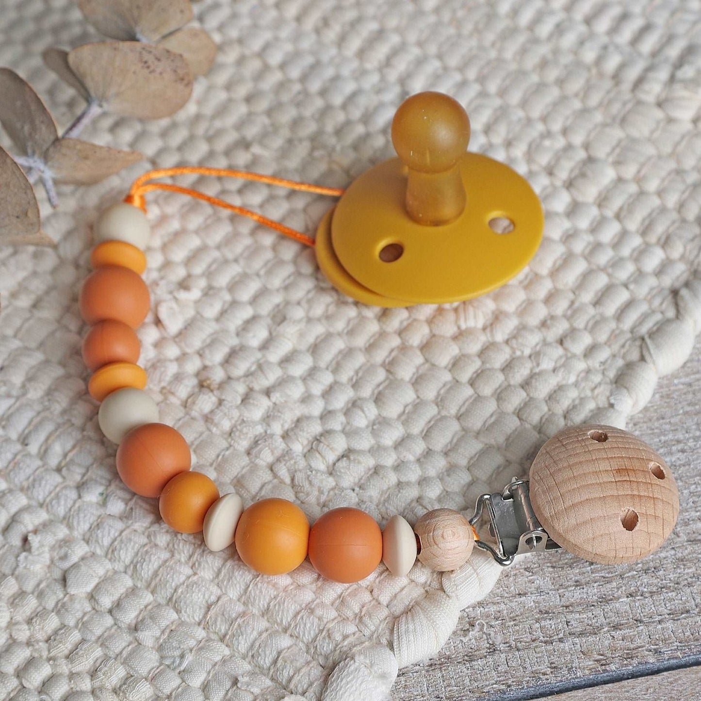 CHUPETERO BASIC ·NARANJA· - Happy Moments Baby