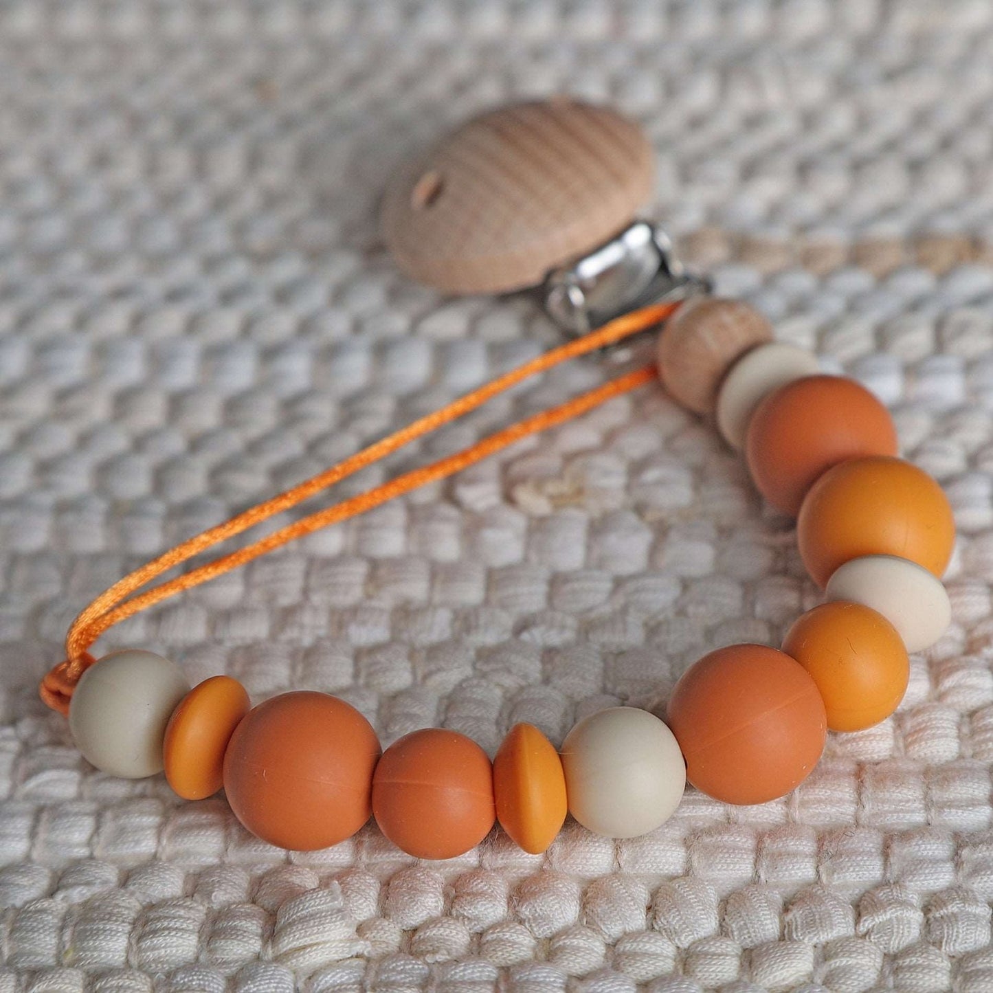 CHUPETERO BASIC ·NARANJA· - Happy Moments Baby