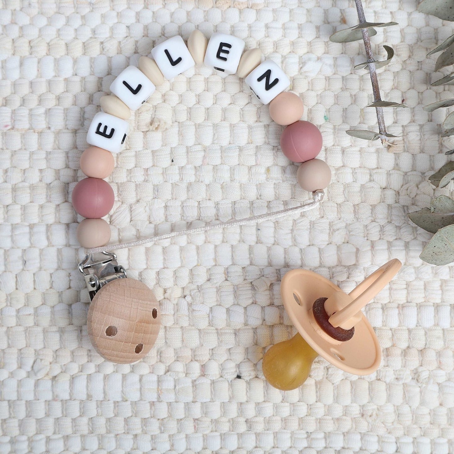 CHUPETERO PERSONALIZADO CON NOMBRE ·INDRIYA· - Happy Moments Baby