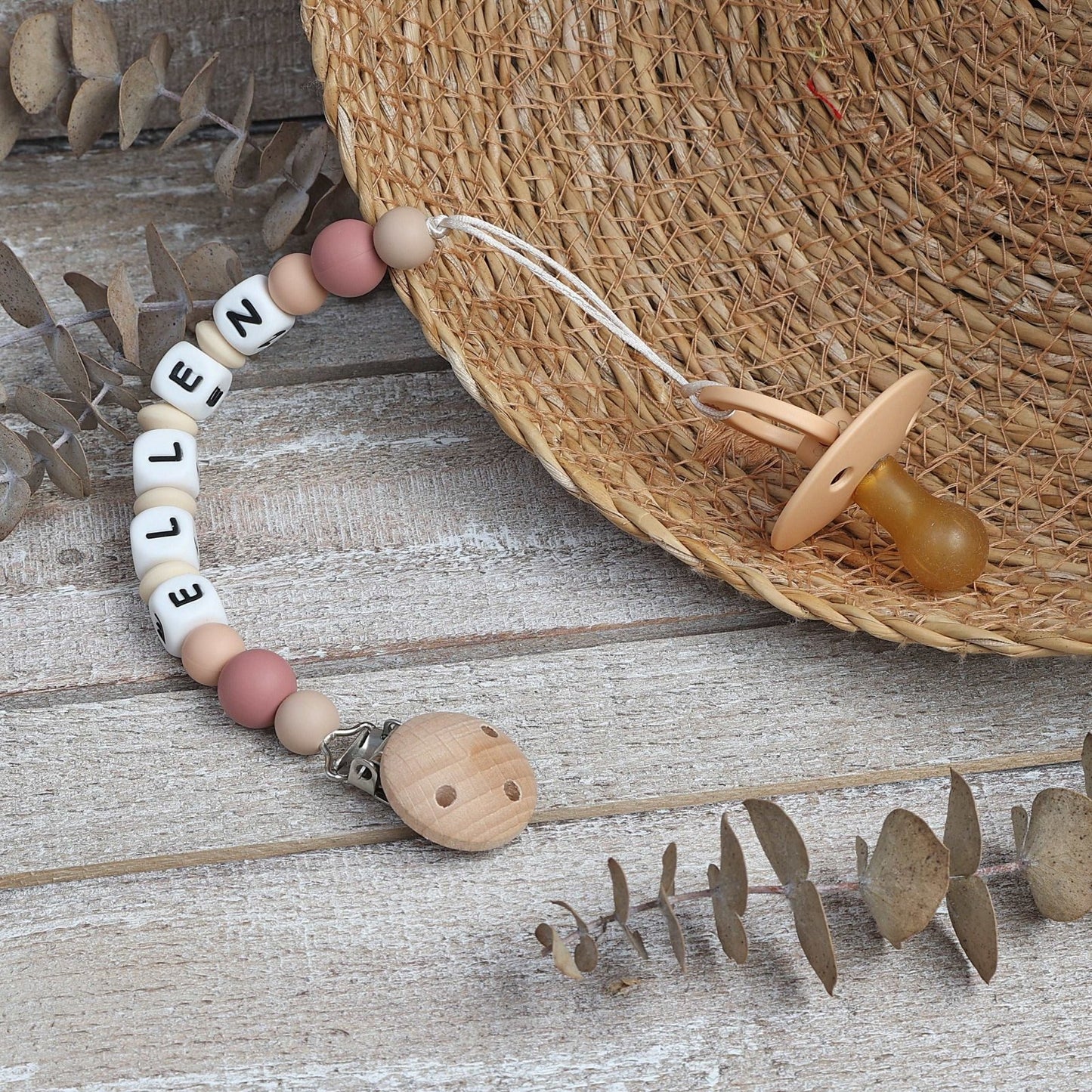 CHUPETERO PERSONALIZADO CON NOMBRE ·INDRIYA· - Happy Moments Baby