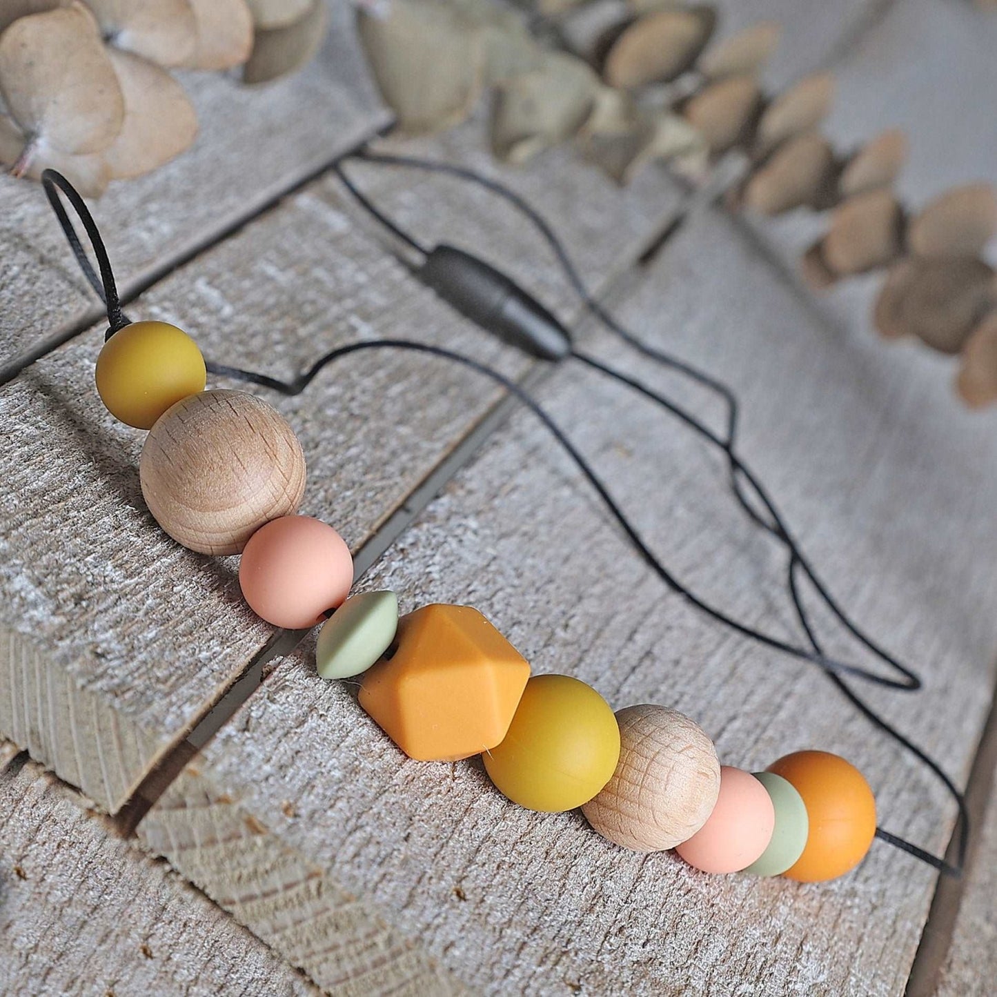 COLLAR DE LACTANCIA ·ABRIL· - Happy Moments Baby