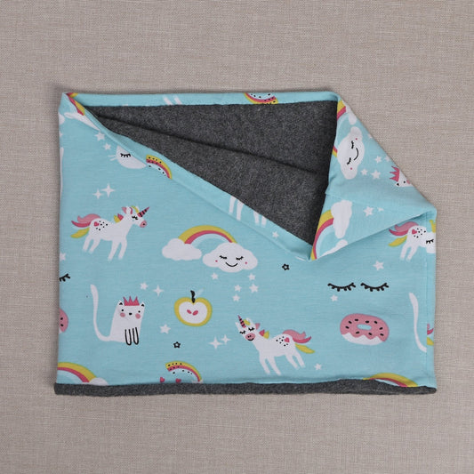 CUELLO ENTRETIEMPO · UNICORNIOS· - Happy Moments Baby