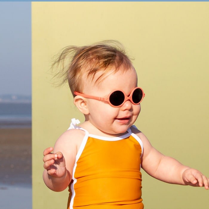 GAFAS FLEXIBLES DE PROTECCIÓN SOLAR (0-12 MESES) ·DIABOLA GRAPE· - Happy Moments Baby