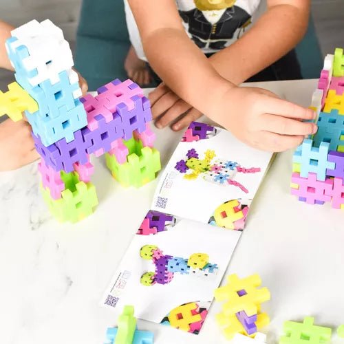 JUEGO DE CONSTRUCCIÓN BLOQUES MELI ·100 PIEZAS MAXI PASTEL· - Happy Moments Baby