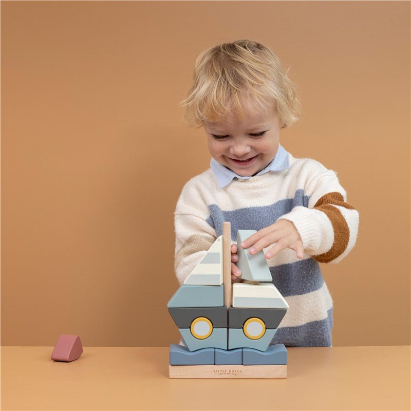 JUGUETE DE MADERA LITTLE DUTCH ·BARCO ENCAJABLE· - Happy Moments Baby