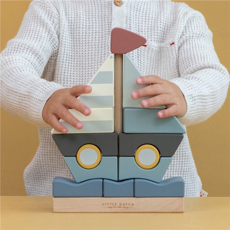 JUGUETE DE MADERA LITTLE DUTCH ·BARCO ENCAJABLE· - Happy Moments Baby