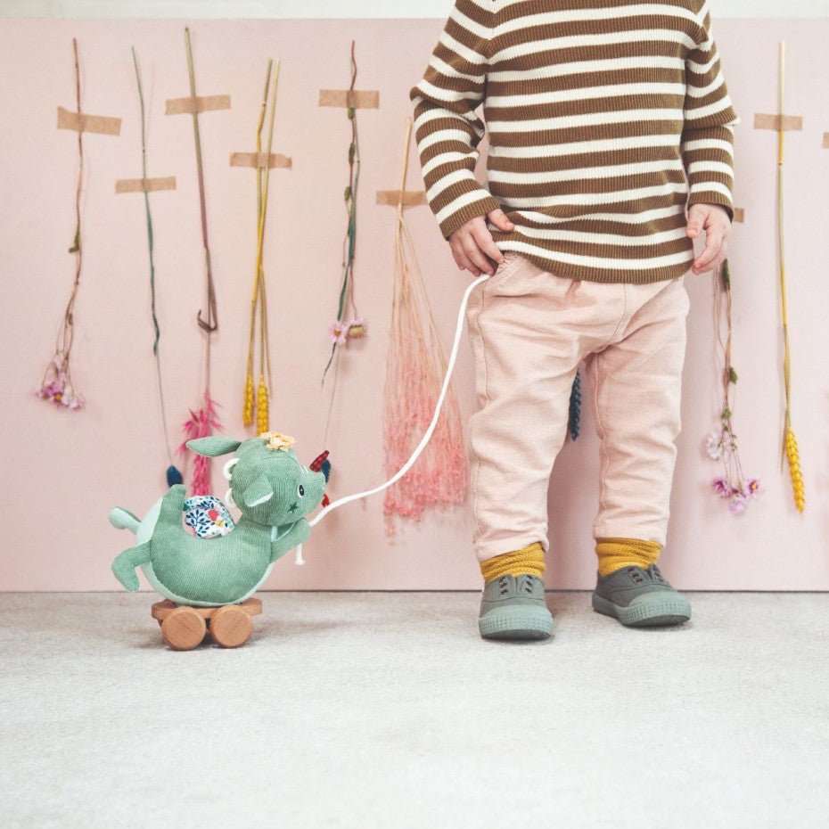 JUGUETE DE TELA LILLIPUTIENS ·ARRASTRE PARA TIRAR JOE· - Happy Moments Baby