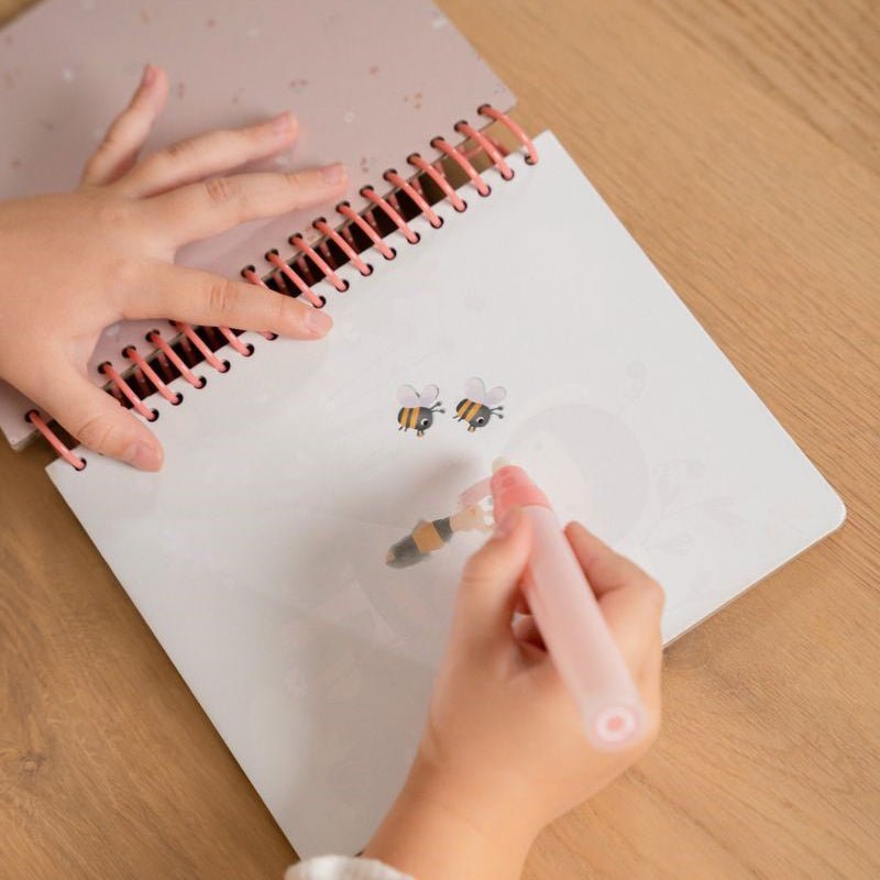 LIBRO MÁGICO COLOREAR LITTLE DUTCH ·ROSA & FRIENDS· - Happy Moments Baby