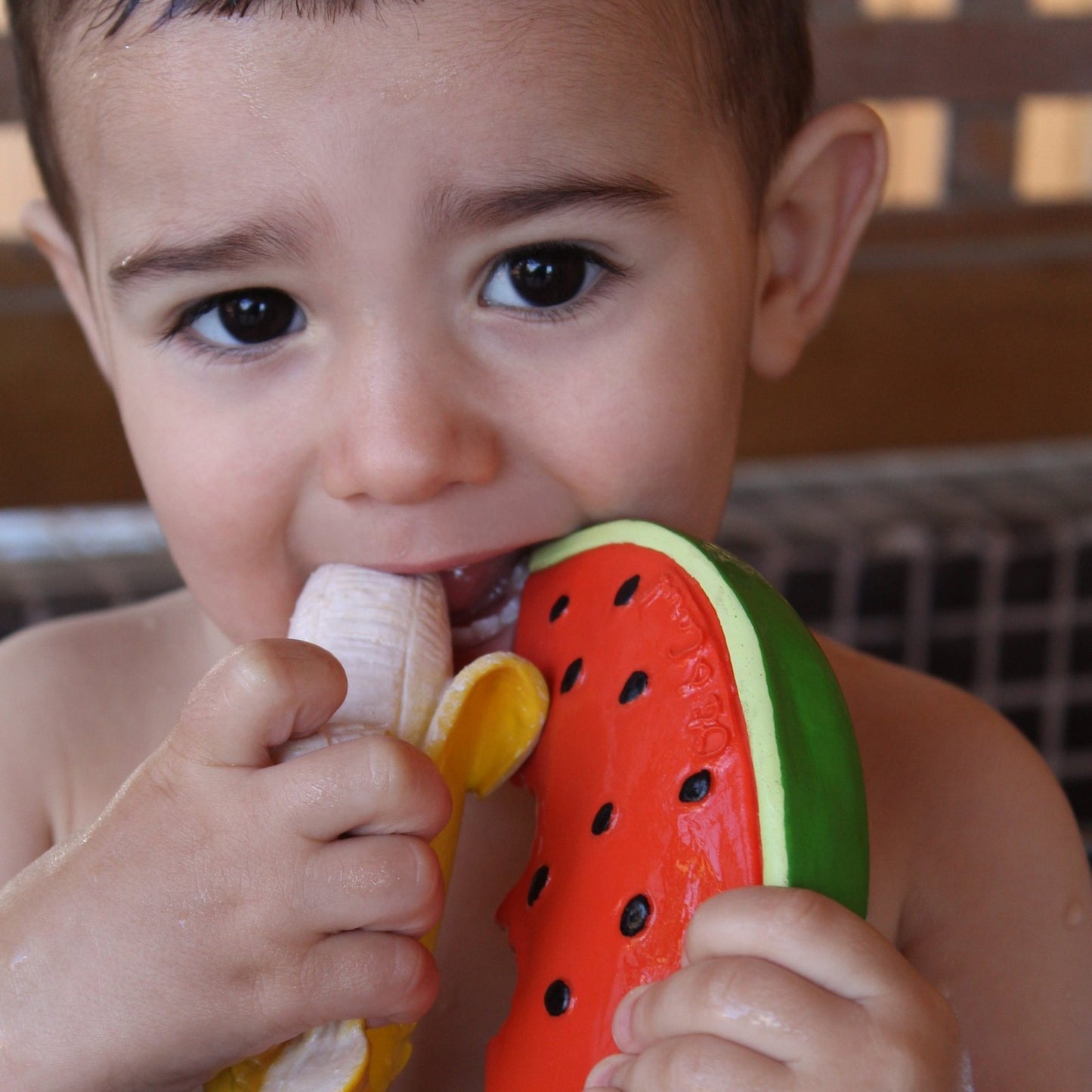 MORDEDOR 100% CAUCHO NATURAL OLI&CAROL ·SANDÍA· - Happy Moments Baby