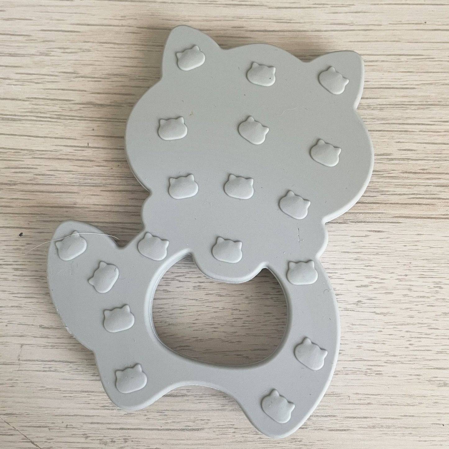 MORDEDOR FIGURA ·MAPACHE GRIS· - Happy Moments Baby