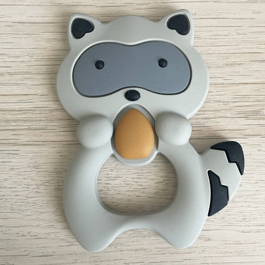 MORDEDOR FIGURA ·MAPACHE GRIS· - Happy Moments Baby