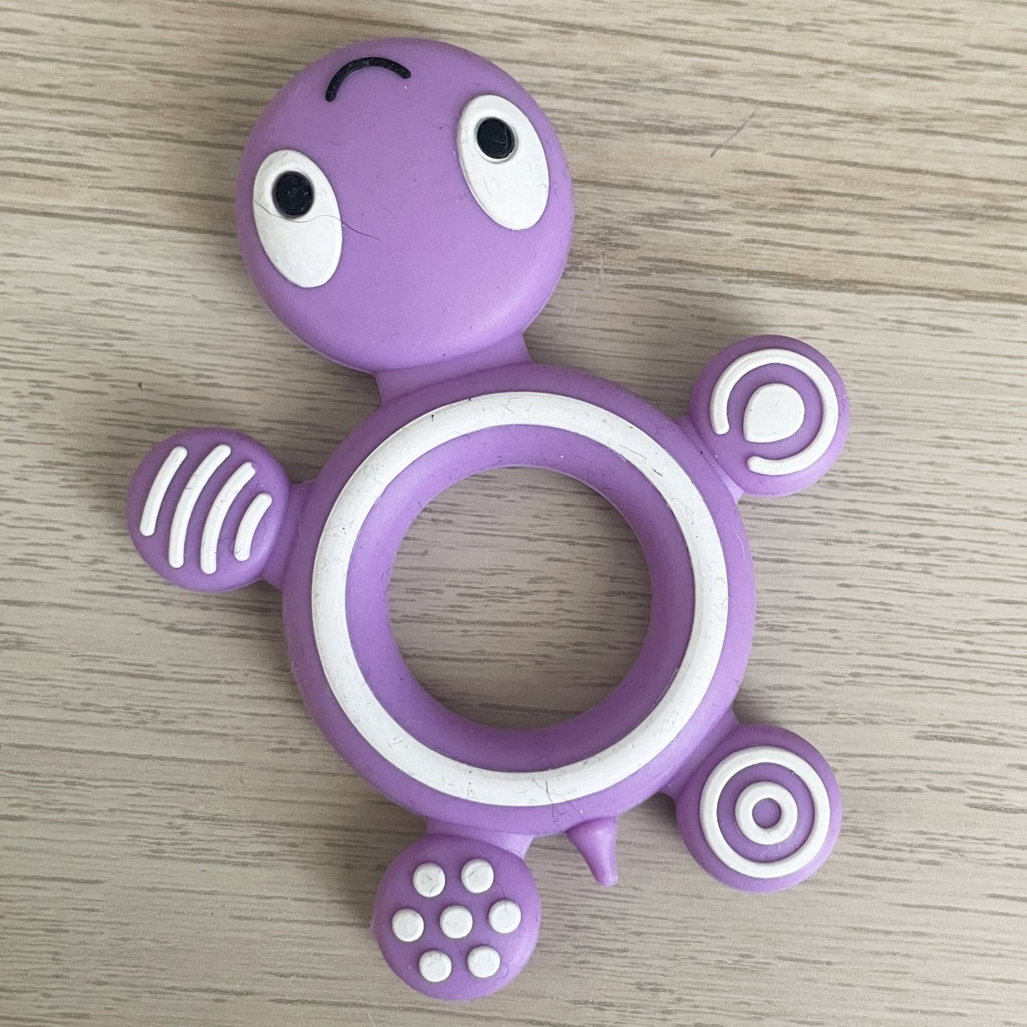 MORDEDOR FIGURA ·TORTUGA LILA· - Happy Moments Baby