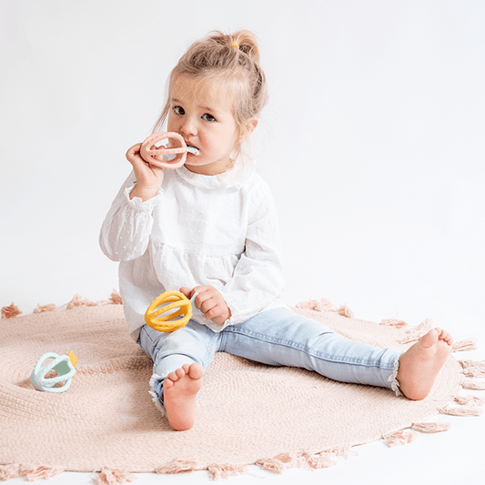 MORDEDOR SARO ·FRESHFRUIT· - Happy Moments Baby