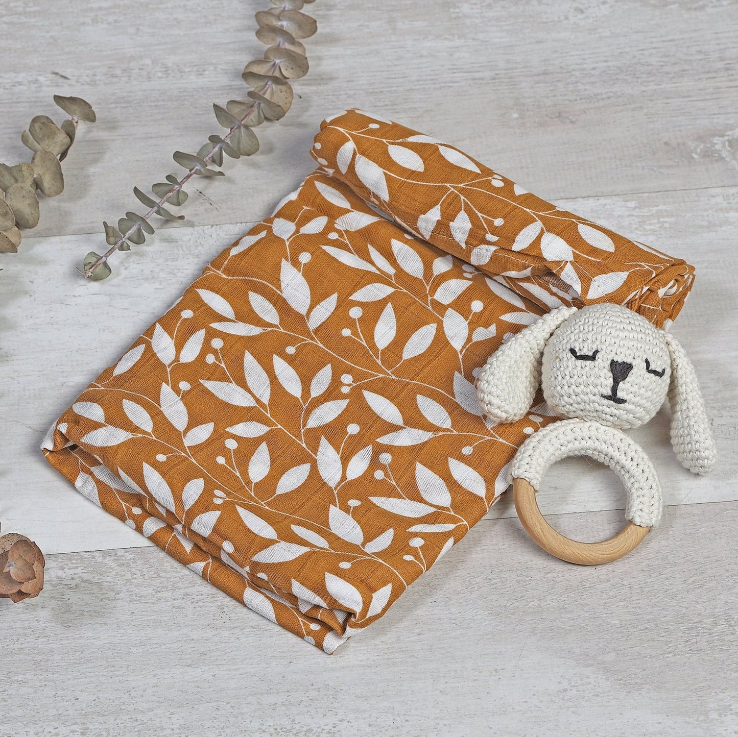 MUSELINA ALGODÓN 120x110cm ·FLORES MOSTAZA· - Happy Moments Baby