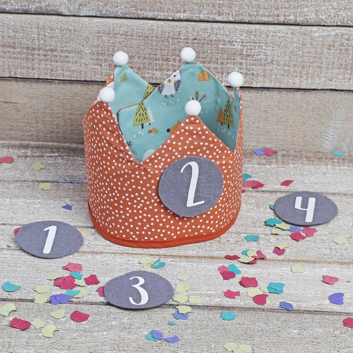 PACK CORONA + CAMISETA CUMPLEAÑOS ·BOSQUE· - Happy Moments Baby