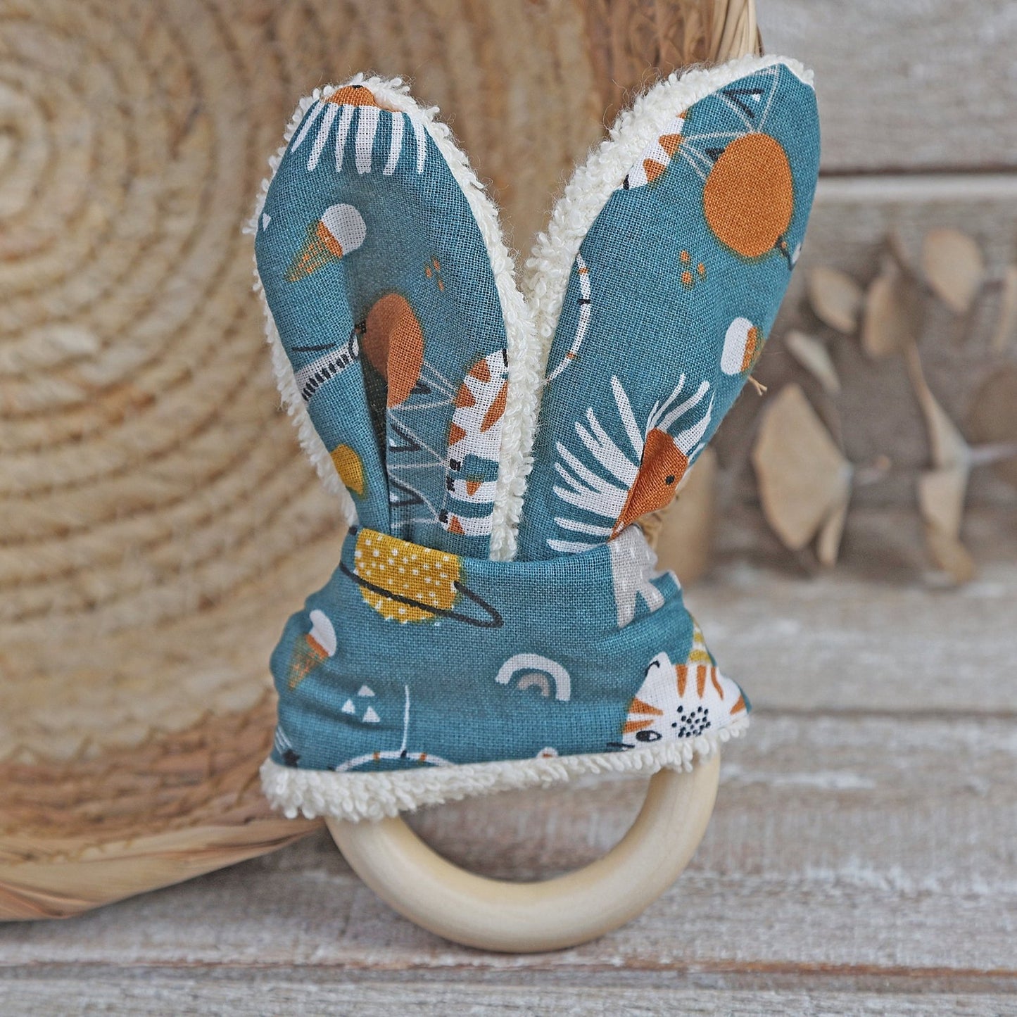 PACK NEWBORN: BANDANA MORDEDOR Y MANTA ·CIRCO· - Happy Moments Baby