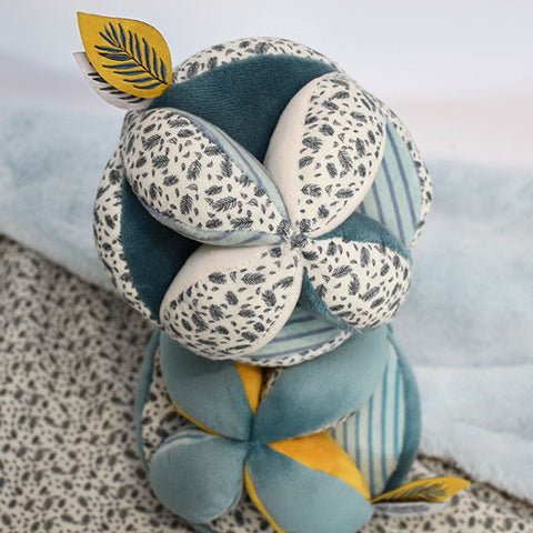 PELOTA MONTESSORI · YOKA LE KOALA BLUE· - Happy Moments Baby