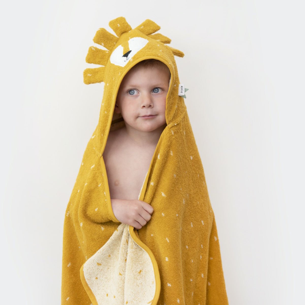 TOALLA DE BAÑO CON CAPUCHA TRIXIE ·LEÓN· - Happy Moments Baby