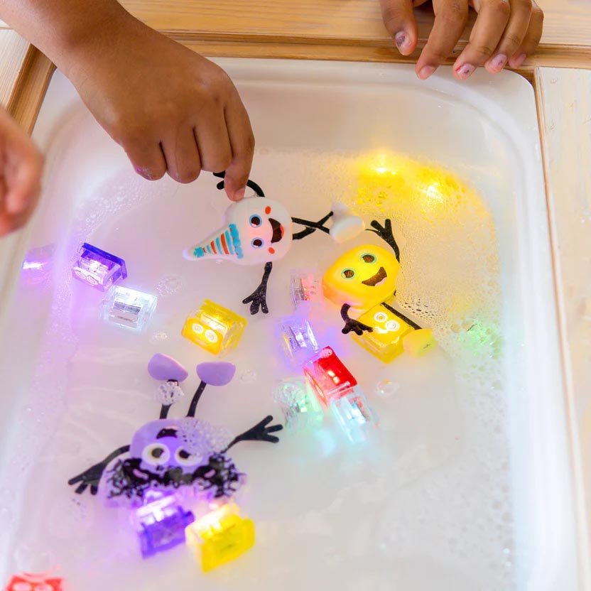 ¡Baños Mágicos y Divertidos! Presentamos los Cubos de Luz para el Baño de Glopals - Happy Moments Baby