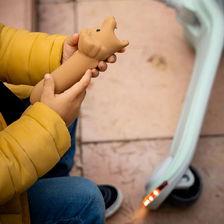 LINTERNA INFANTIL SARO ·LEÓN·