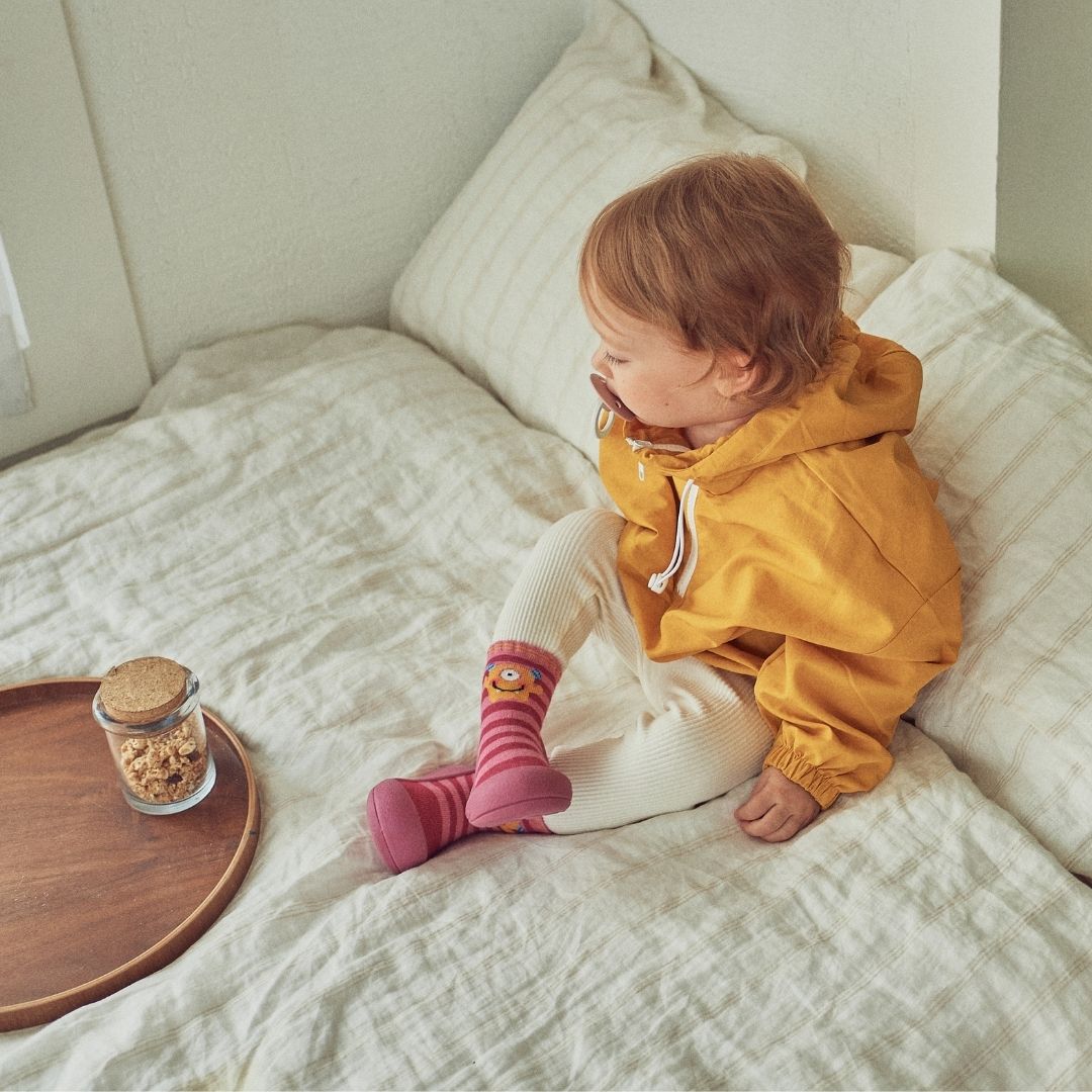 ATTIPAS CALZADO BEBÉ ·MONSTER PINK· - Happy Moments Baby