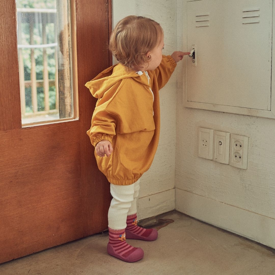 ATTIPAS CALZADO BEBÉ ·MONSTER PINK· - Happy Moments Baby