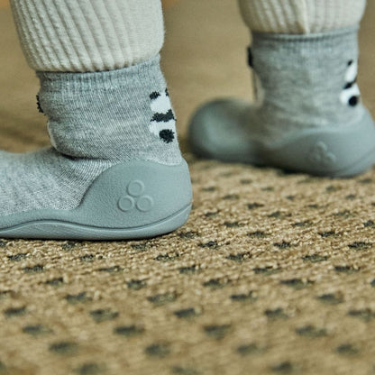ATTIPAS CALZADO BEBÉ ·PANDA GREY· - Happy Moments Baby