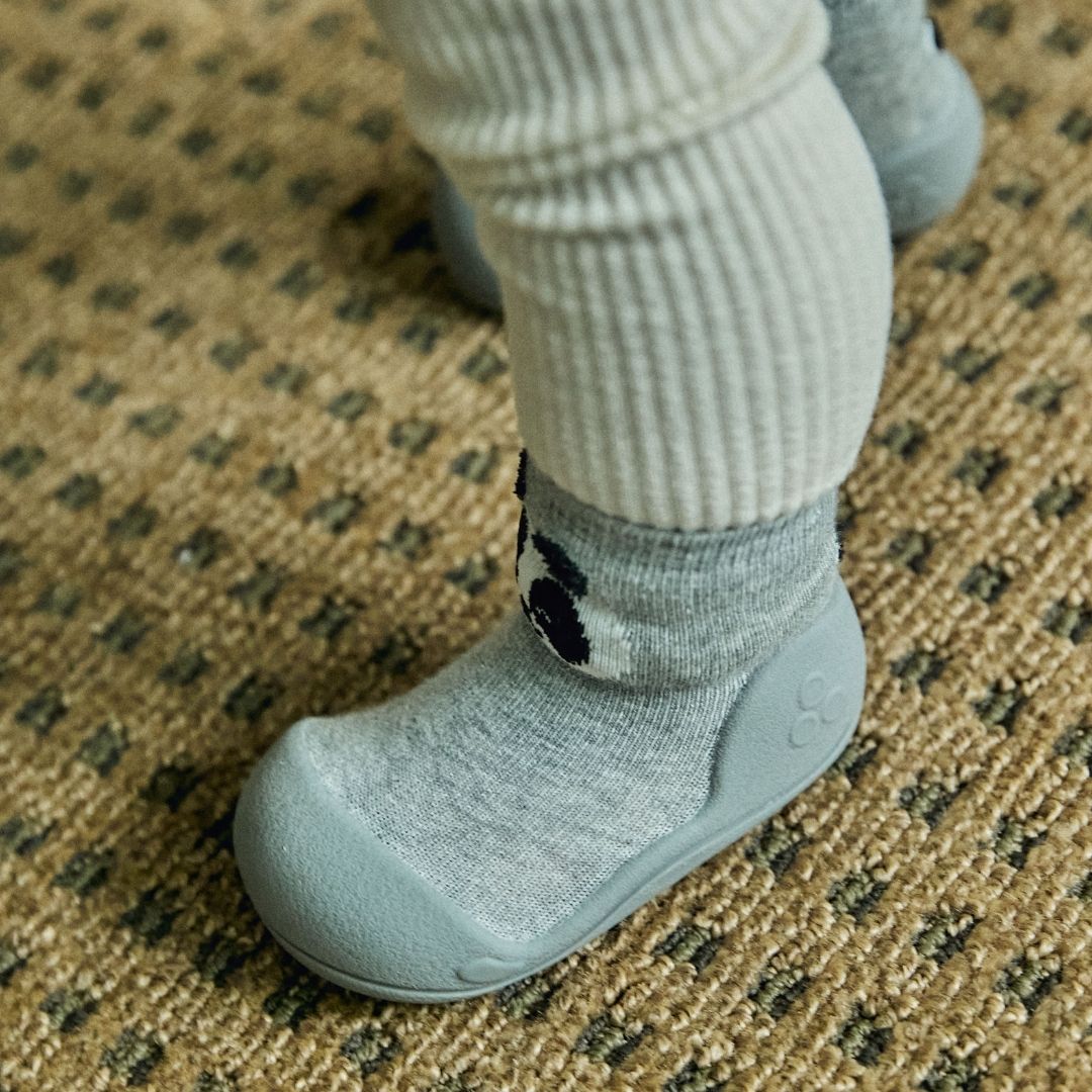ATTIPAS CALZADO BEBÉ ·PANDA GREY· - Happy Moments Baby