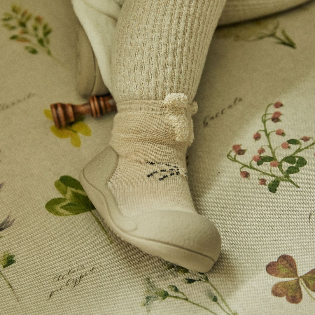 ATTIPAS CALZADO BEBÉ ·RABBIT BEIGE· - Happy Moments Baby